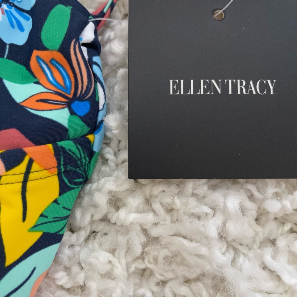 Ellen Tracy floral swimsuit top - Picture 4 of 4